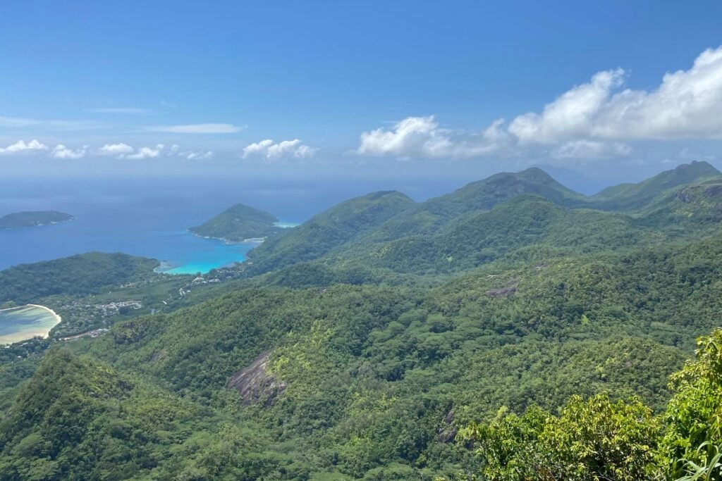  Morne Seychellois