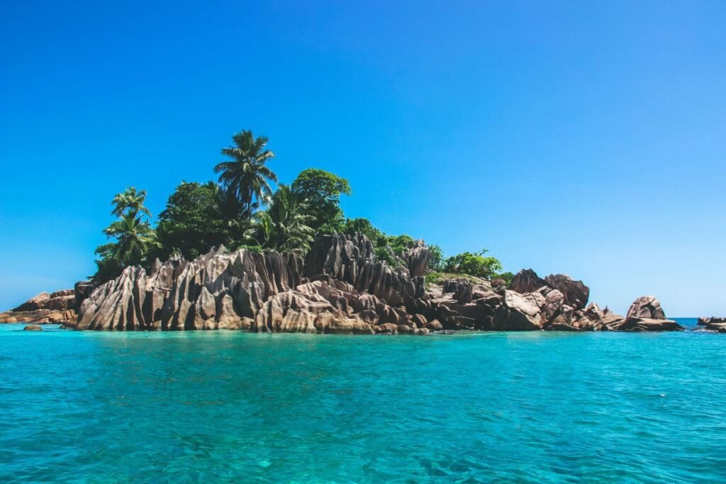 curieuse island